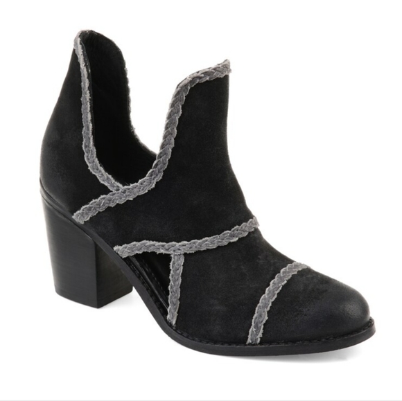 Journee Courtney Leather Contrast Cutout Bootie in Black/Grey NIB - Picture 2 of 7